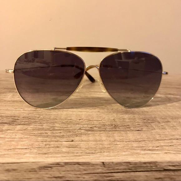 Valentino V120S Women’s Sunglasses - Picture 1 of 7